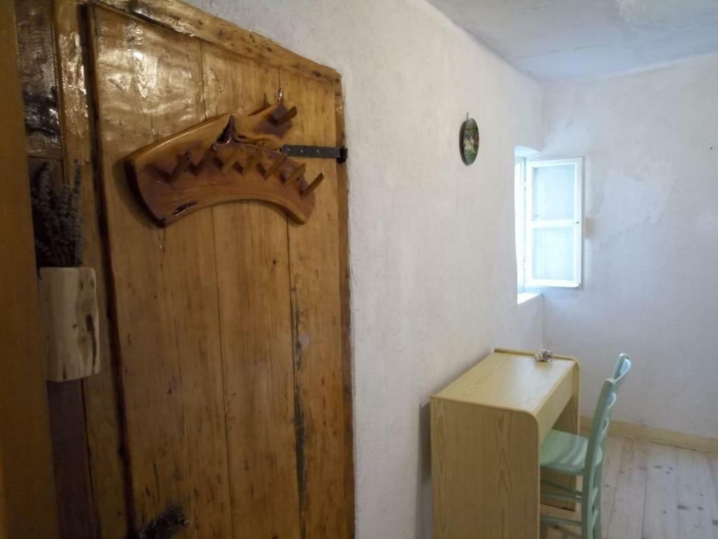 Apartman Dinko Lubenice Eksteriør billede